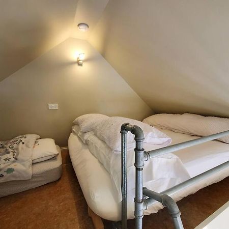 Tiny House In The Sky Hotel Dunedin Exterior photo
